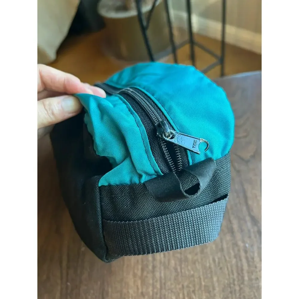 vintage REI toiletry bag two-tone teal and black nylon